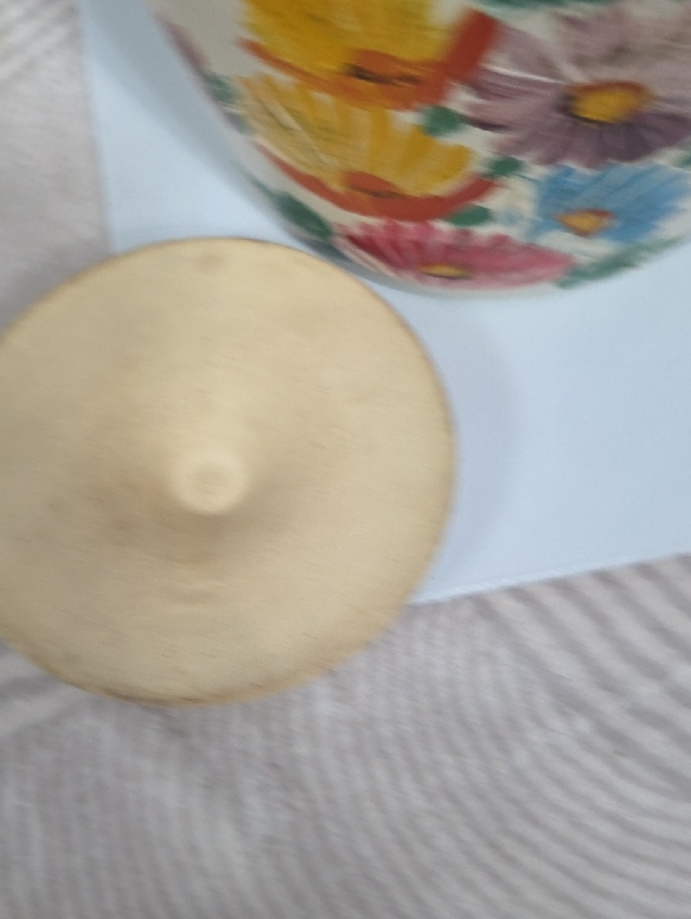 Hand-Painted Floral Ceramic Crock - Cream - Picture 6 of 12